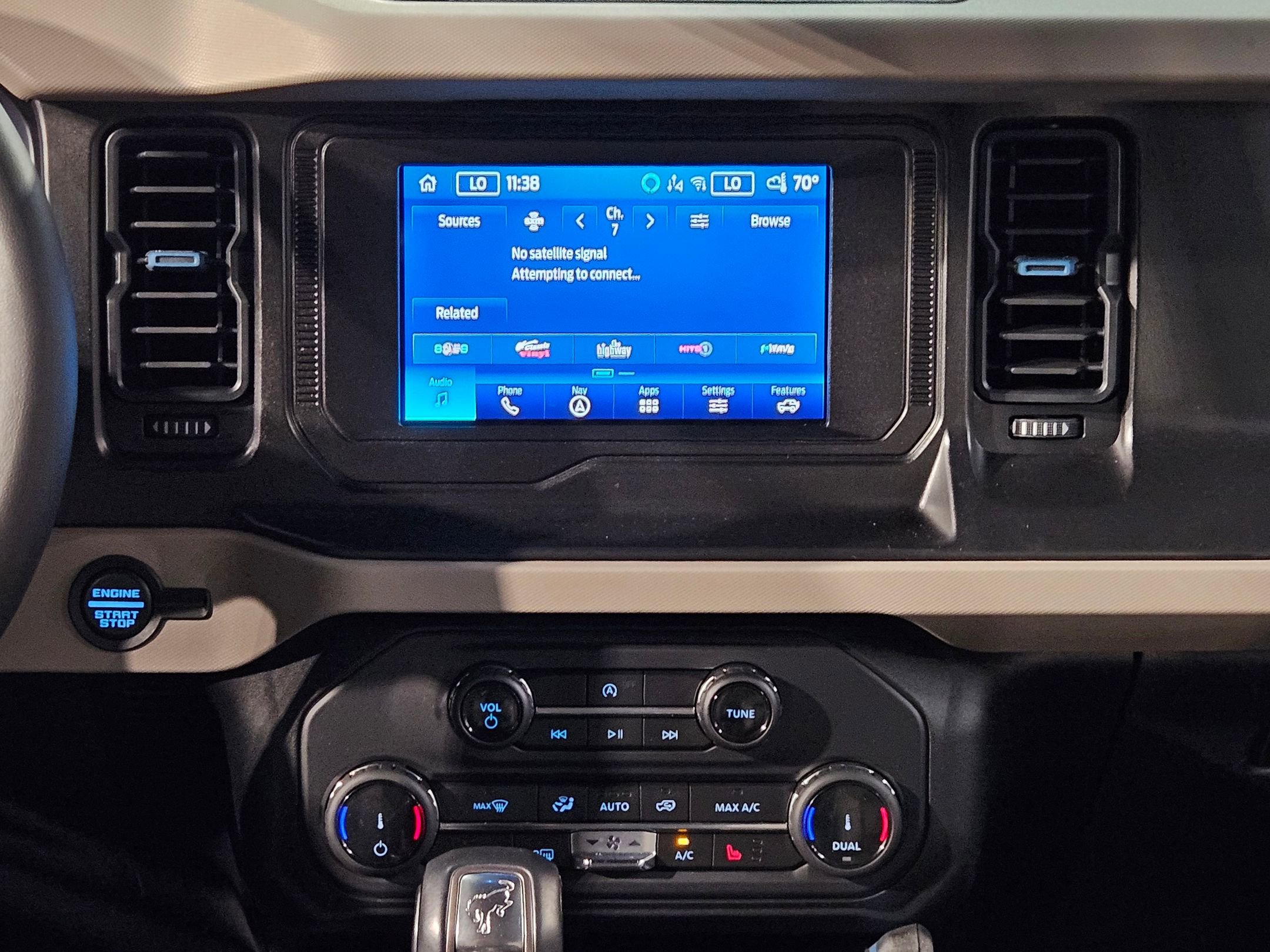 Used 2022 Ford Bronco Wildtrak image 16