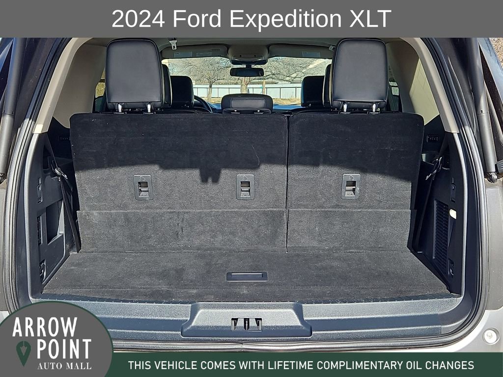 Used 2024 Ford Expedition XLT image 17