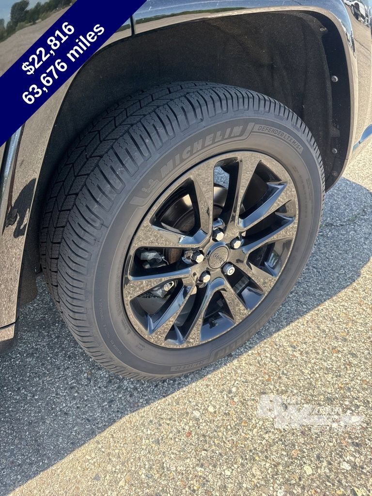 Used 2021 Jeep Grand Cherokee Laredo X AWD/4WD image 10