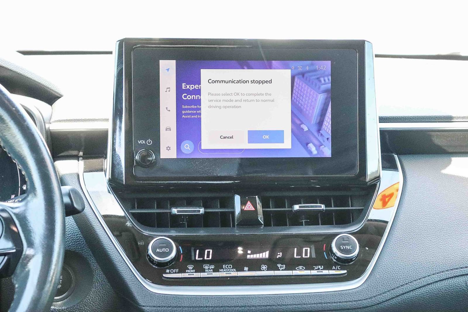 Certified 2024 Toyota Corolla Cross XLE FWD image 17