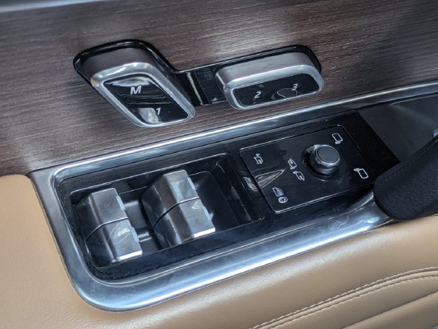 Used 2023 Land Rover Range Rover SE AWD/4WD image 22