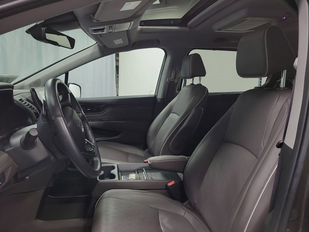 Used 2023 Honda Odyssey Elite image 12