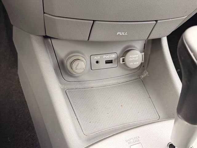 Used 2009 Hyundai Elantra SE FWD image 17