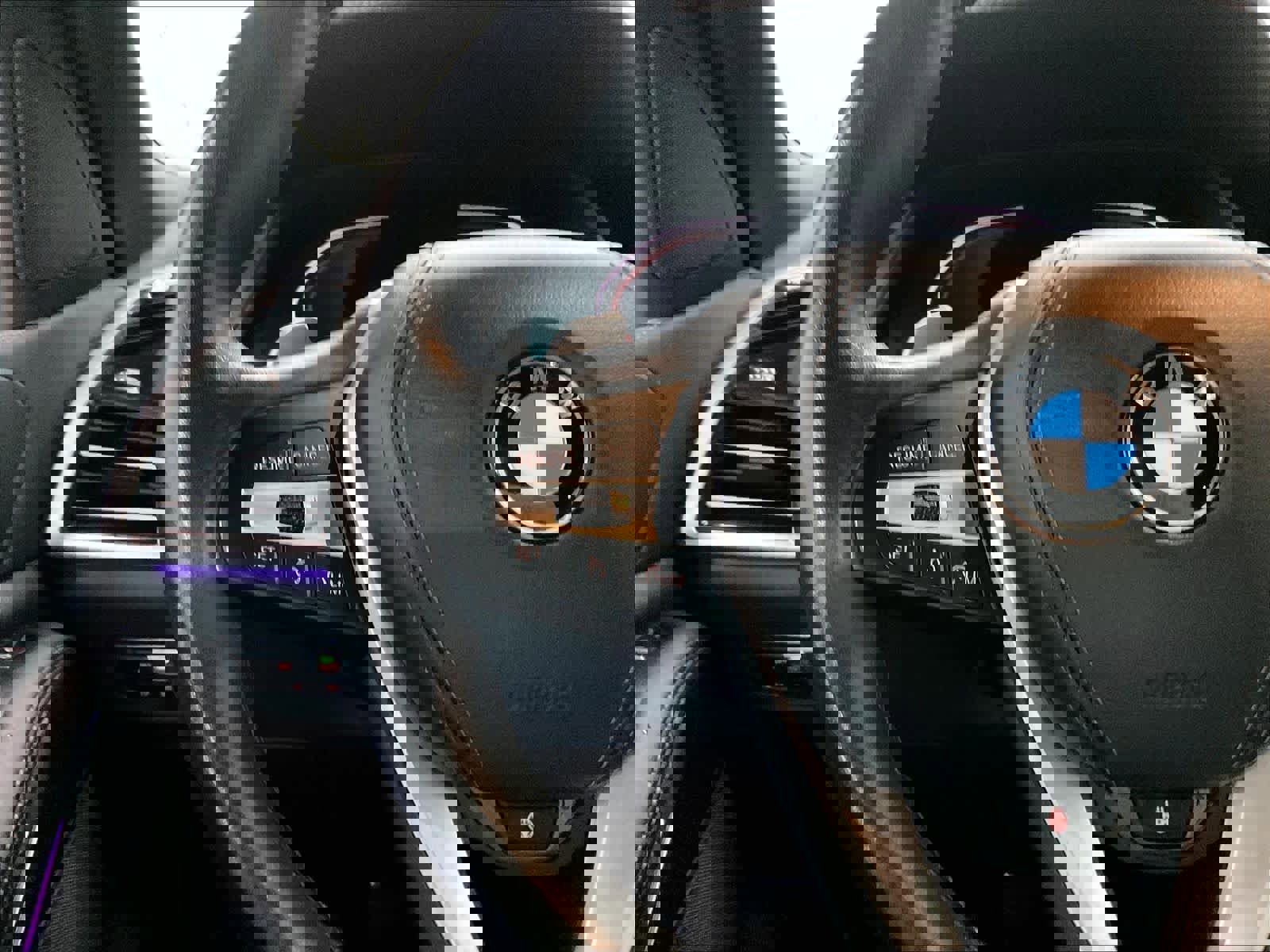 Used 2023 BMW X5 xDrive40i w/ Parking Assistance Package image 19