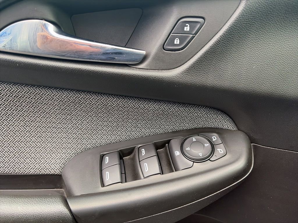 Used 2025 Chevrolet TrailBlazer LT image 14