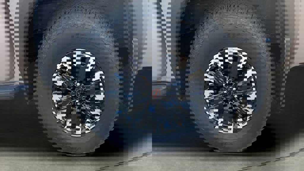 Used 2023 Nissan Frontier PRO-4X w/ Pro Convenience Package image 21