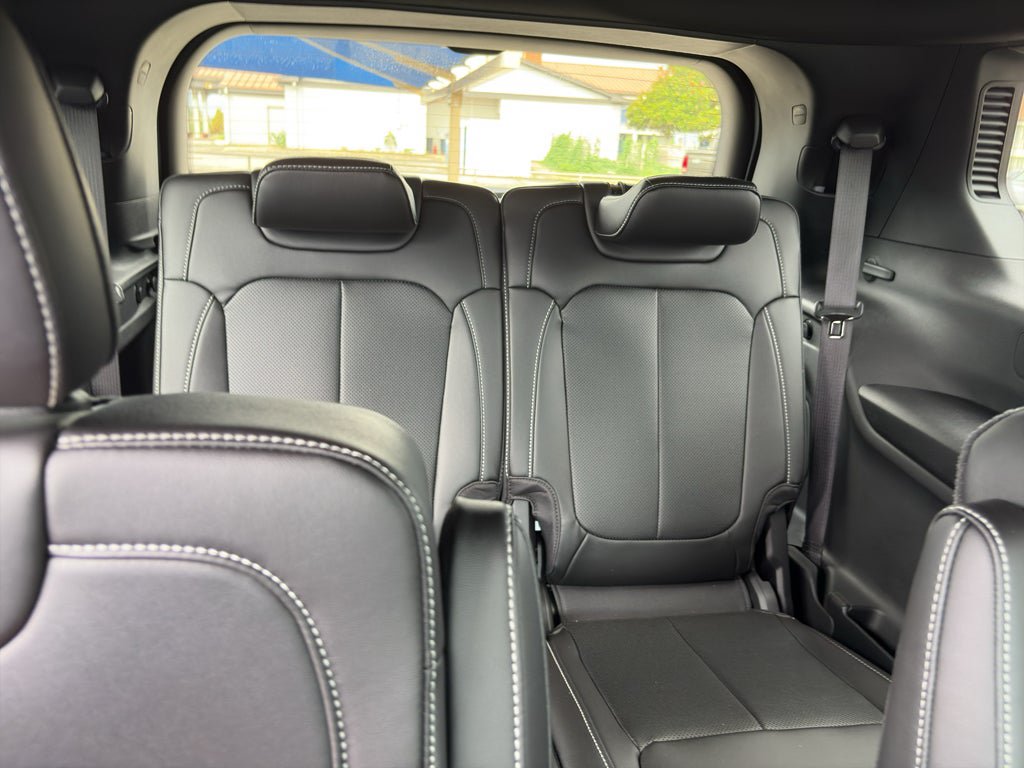 New 2026 Jeep Grand Cherokee L Limited w/ Luxury Tech Group II RWD image 19