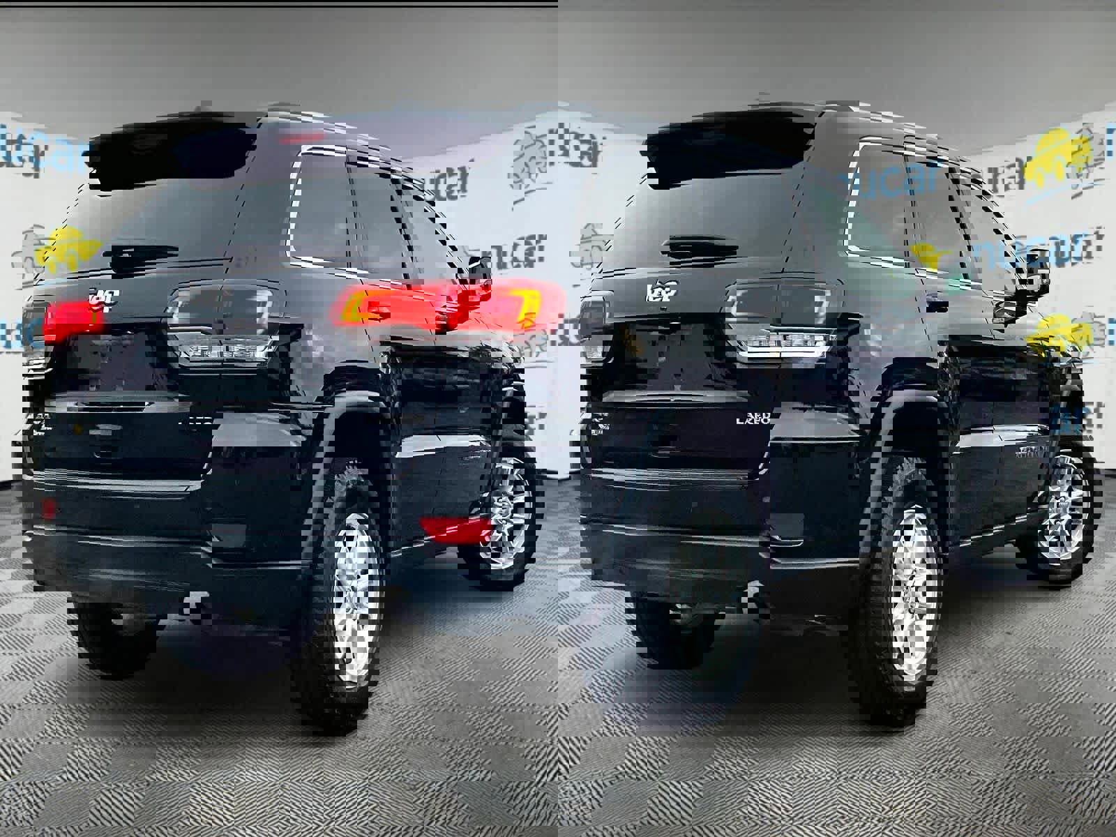 Used 2020 Jeep Grand Cherokee Laredo image 6