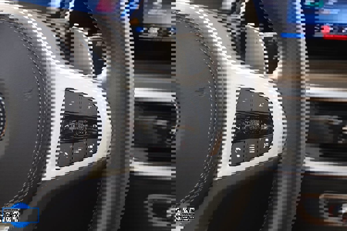 Used 2024 BMW X7 xDrive40i w/ M Sport Package image 49