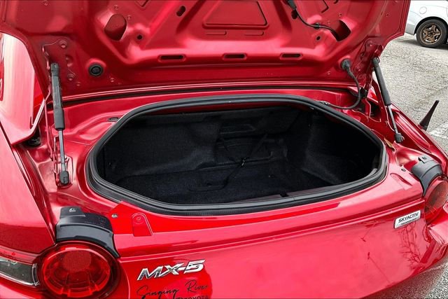 Used 2017 MAZDA MX-5 Miata RF Grand Touring image 25