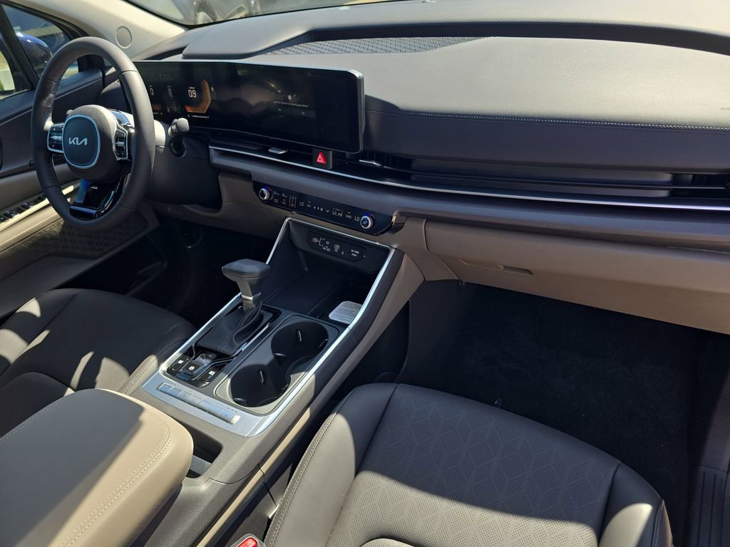 New 2026 Kia Carnival EX image 12