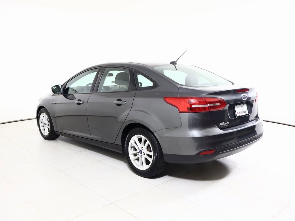 Used 2017 Ford Focus SE image 11