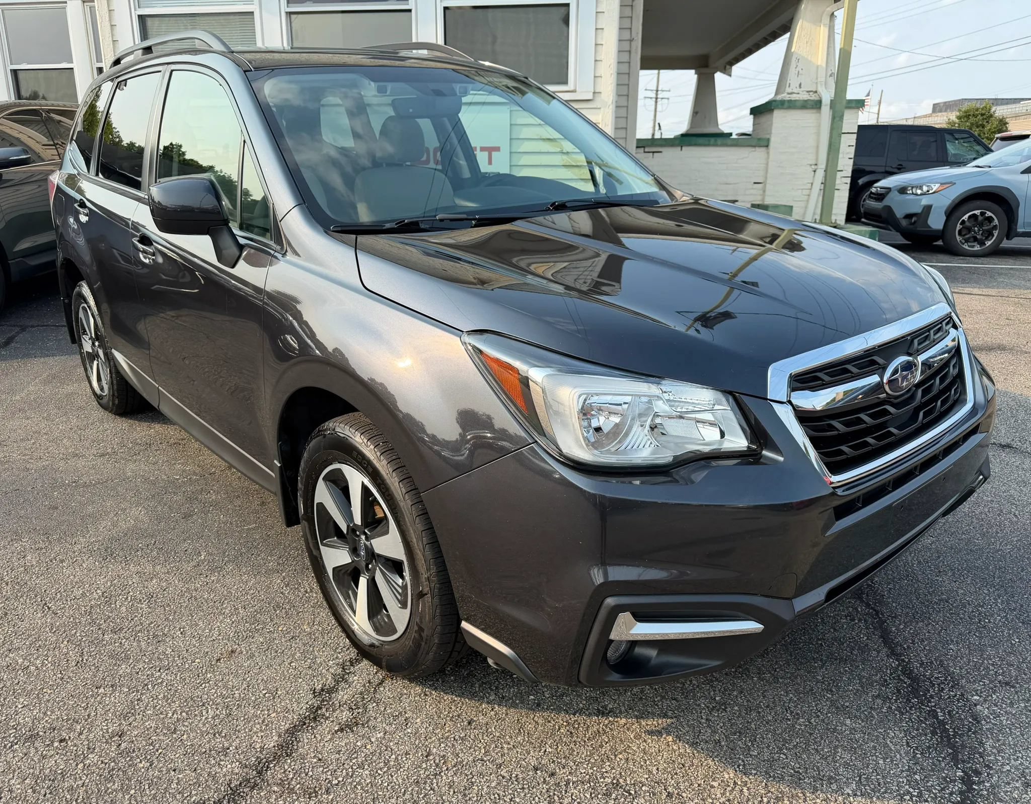 Used 2018 Subaru Forester 2.5i Premium AWD/4WD image 5