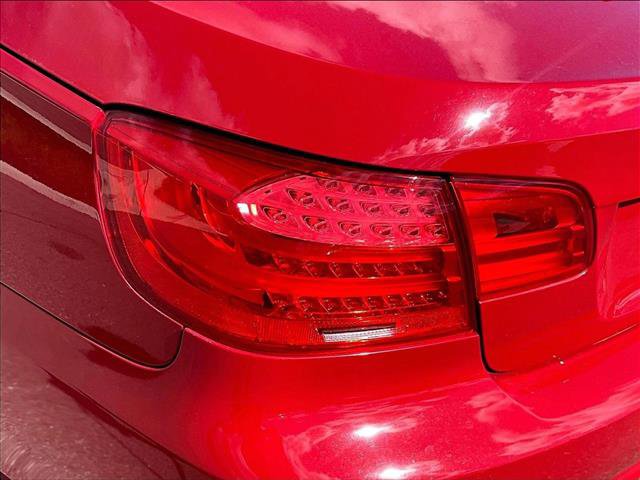 Used 2013 BMW 328i Convertible image 29