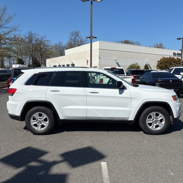 Used 2016 Jeep Grand Cherokee Laredo w/ Quick Order Package 23E RWD image 6