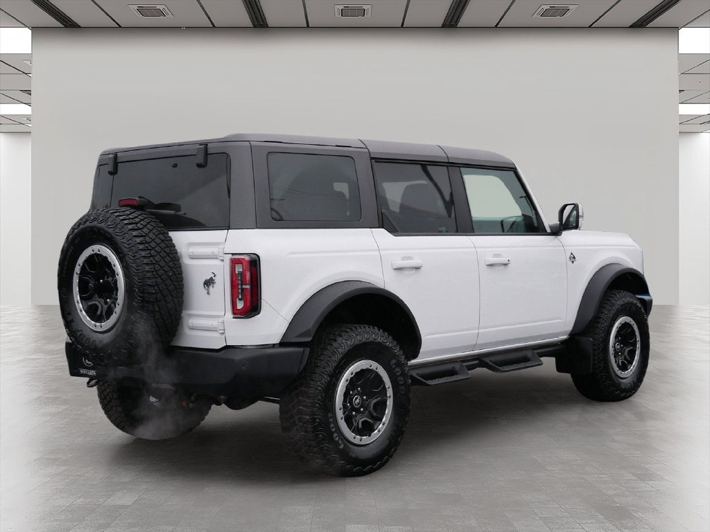 Used 2024 Ford Bronco Outer Banks w/ Sasquatch Package AWD/4WD image 6
