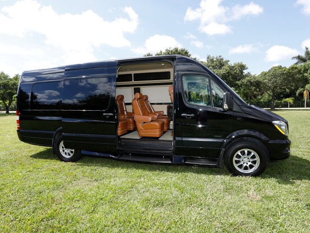 Used 2017 Mercedes-Benz Sprinter 3500 image 21