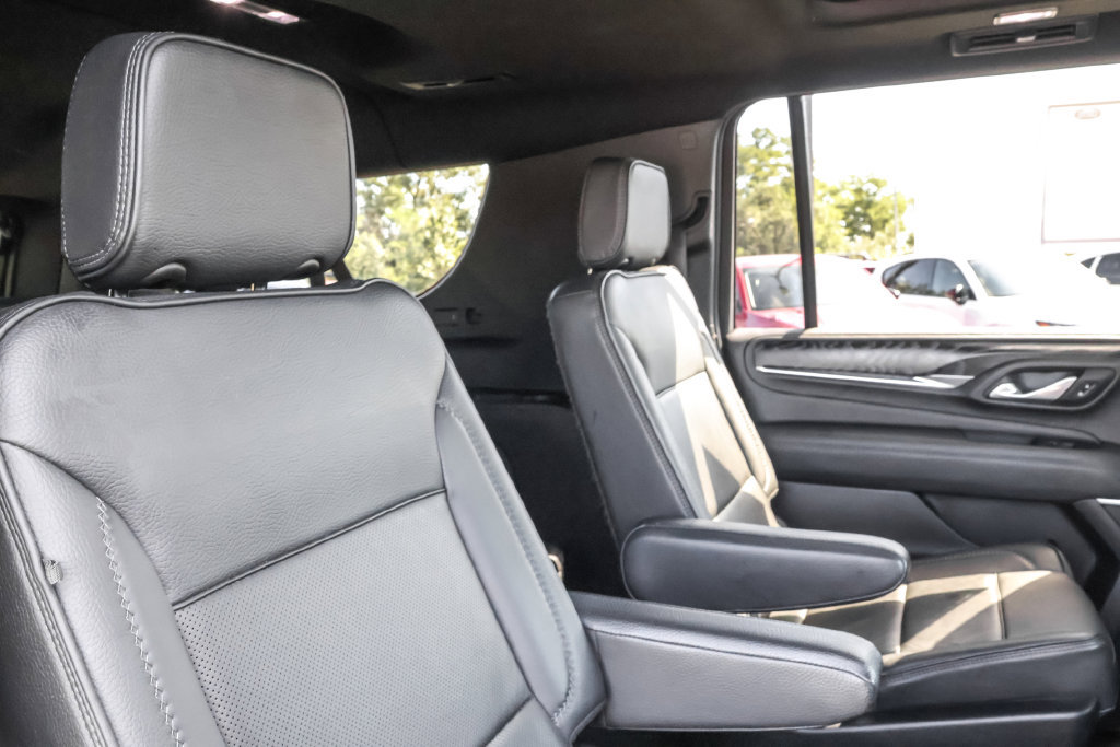 Used 2022 GMC Yukon XL Denali AWD/4WD image 34