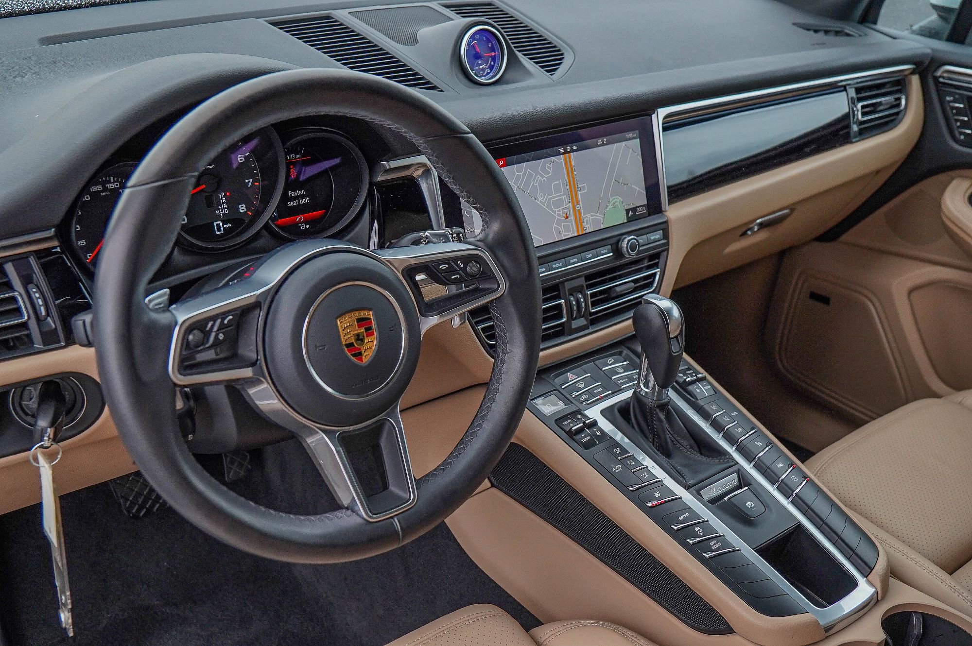 Used 2020 Porsche Macan image 7