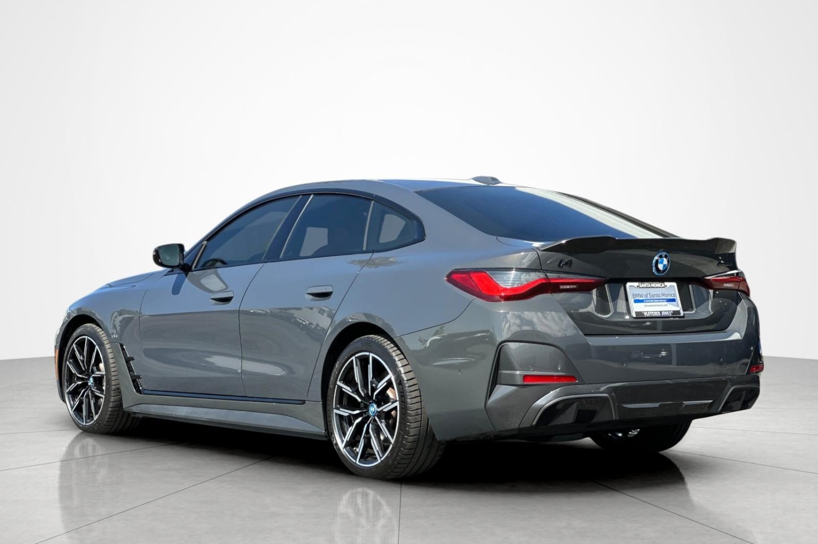 Used 2023 BMW i4 eDrive40 w/ M Sport Package RWD image 3