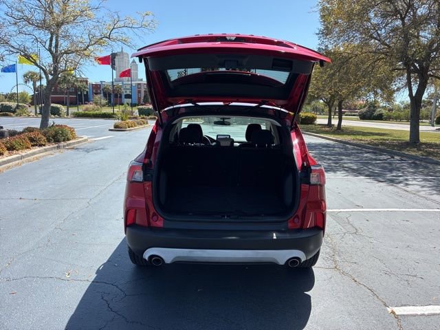 Used 2021 Ford Escape SE image 18