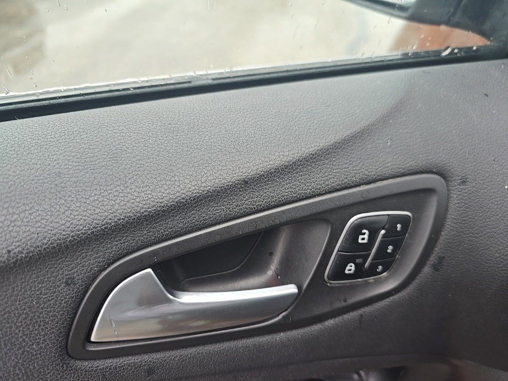 Used 2017 Ford Escape Titanium w/ Equipment Group 301A image 11