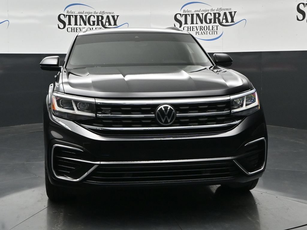 Used 2022 Volkswagen Atlas Cross Sport SEL R-Line AWD/4WD image 2