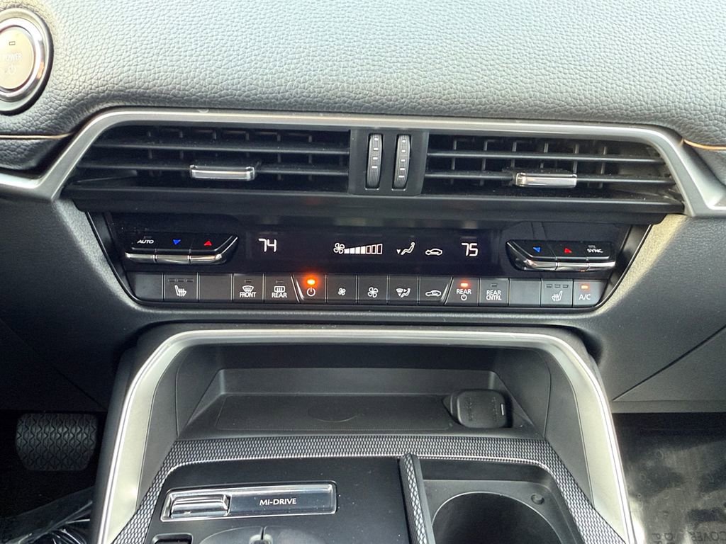 Used 2024 MAZDA CX-90 Plug-In Hybrid w/ Premium Pkg image 17