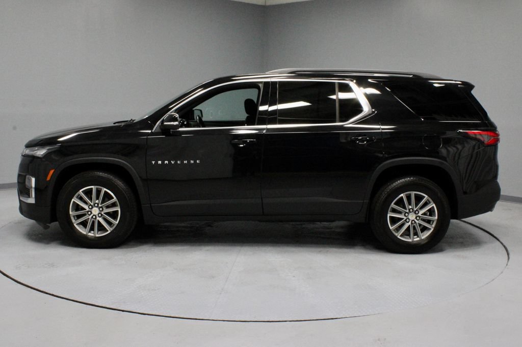 Used 2023 Chevrolet Traverse LT AWD/4WD image 7