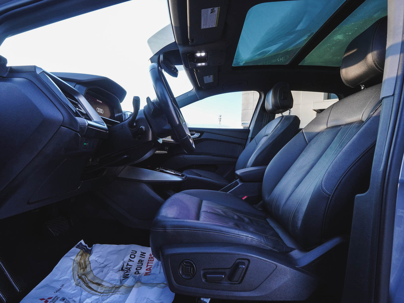 Used 2022 Audi Q4 e-tron Premium Plus image 30