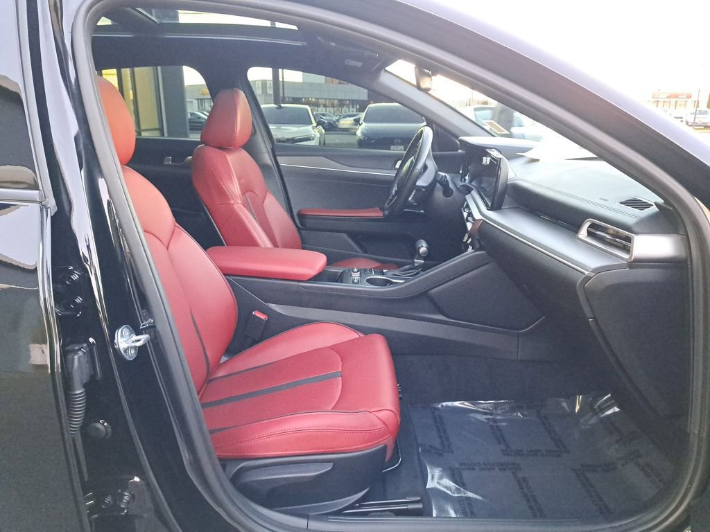 Used 2024 Kia K5 GT-Line image 17