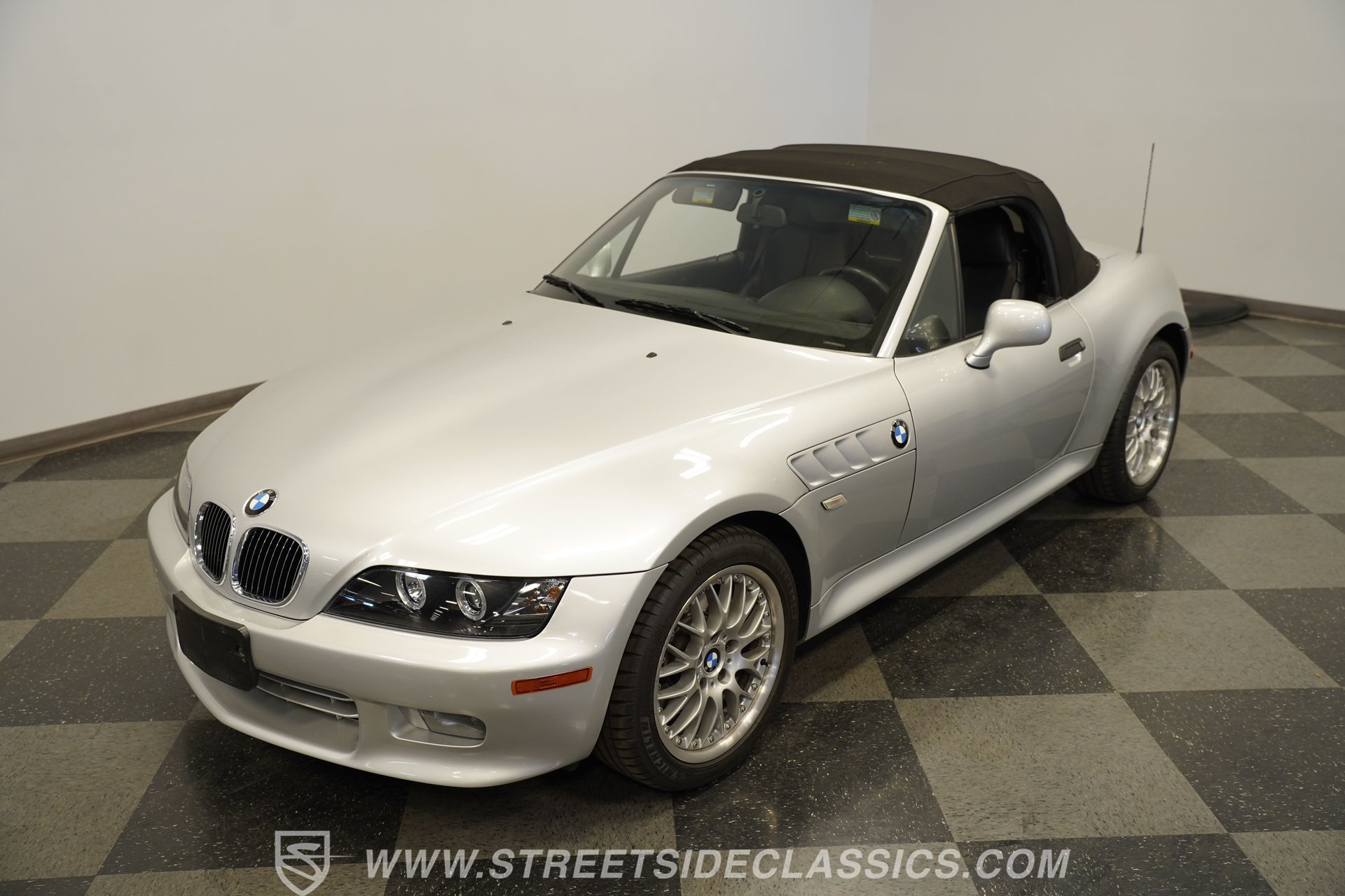 Used 2001 BMW Z3 3.0i RWD image 38