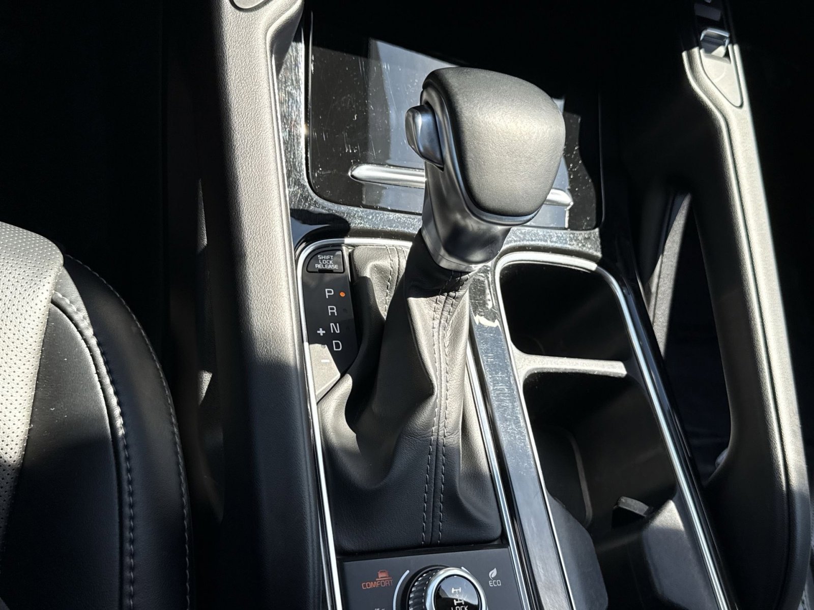 Used 2024 Kia Telluride S image 20