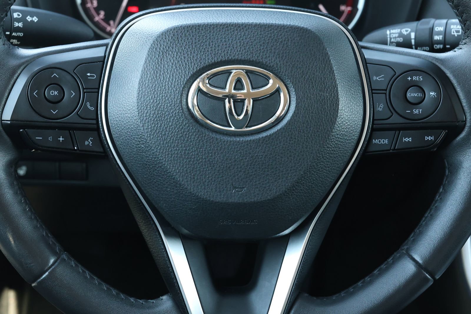 Used 2024 Toyota RAV4 XLE w/ Weather Package image 19