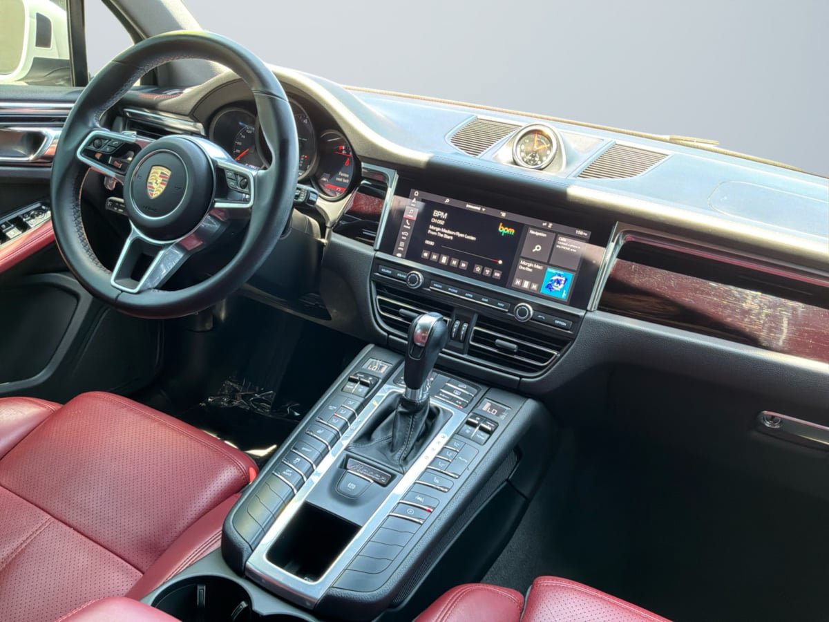 Used 2019 Porsche Macan AWD/4WD image 14