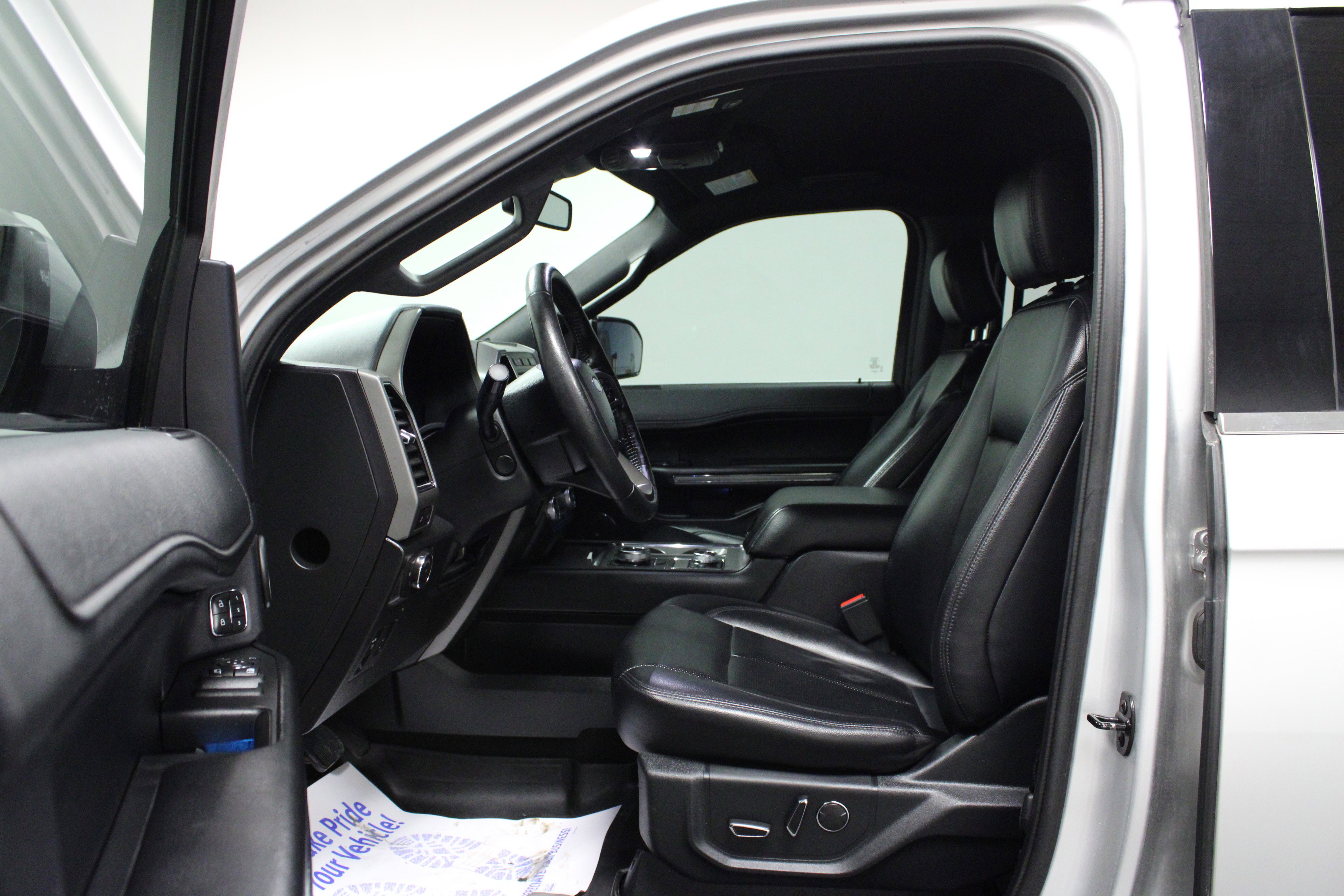 Used 2019 Ford Expedition XLT w/ Equipment Group 202A image 12