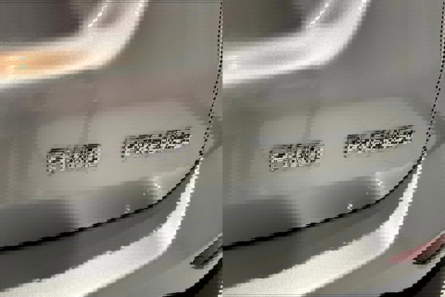 Used 2022 Chevrolet Equinox Premier image 23