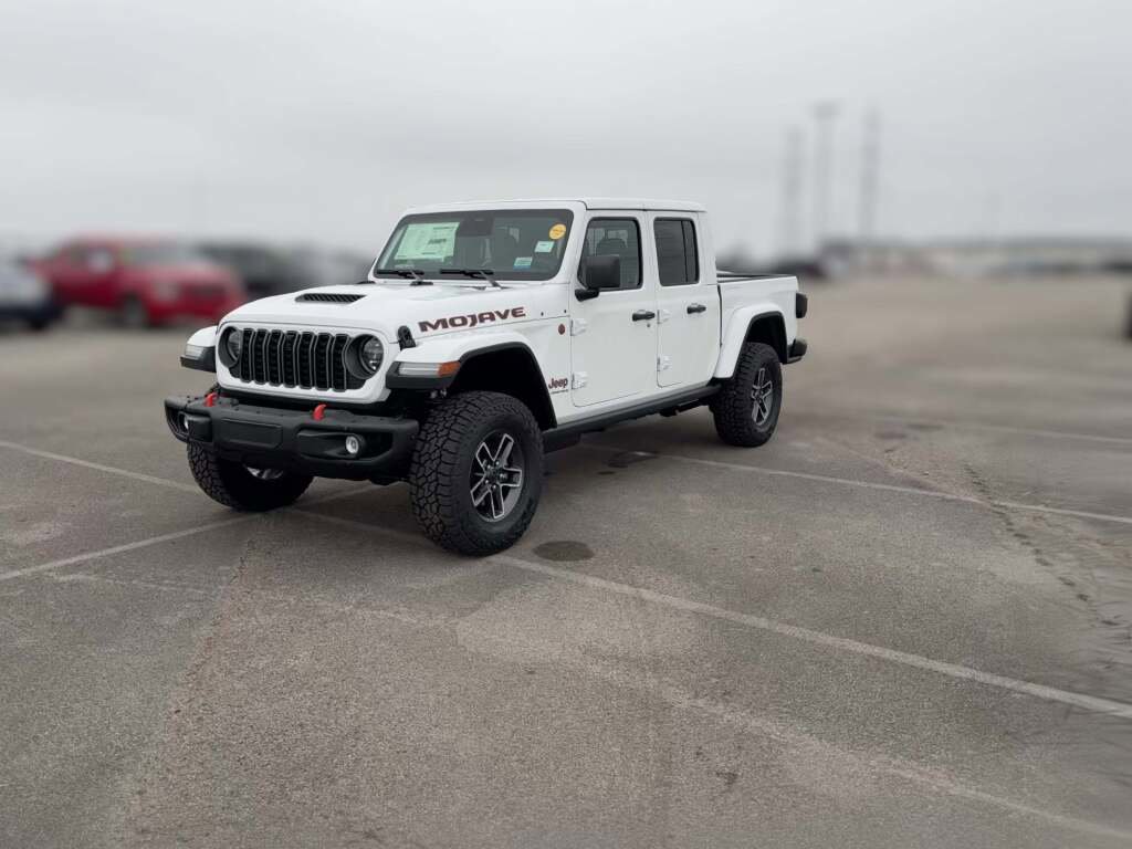 New 2026 Jeep Gladiator Mojave image 4