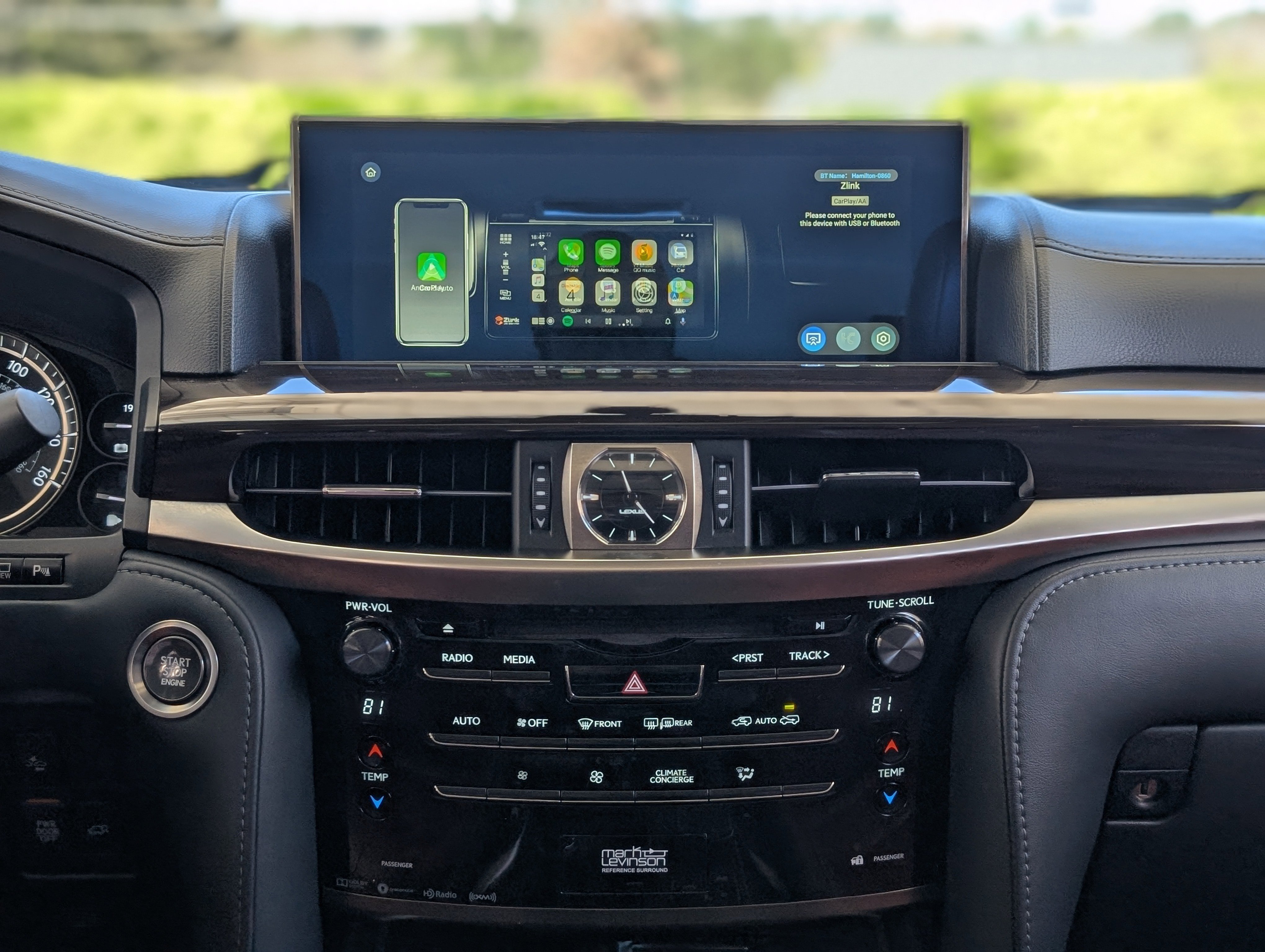 Used 2017 Lexus LX 570 4WD w/ Luxury Package image 31