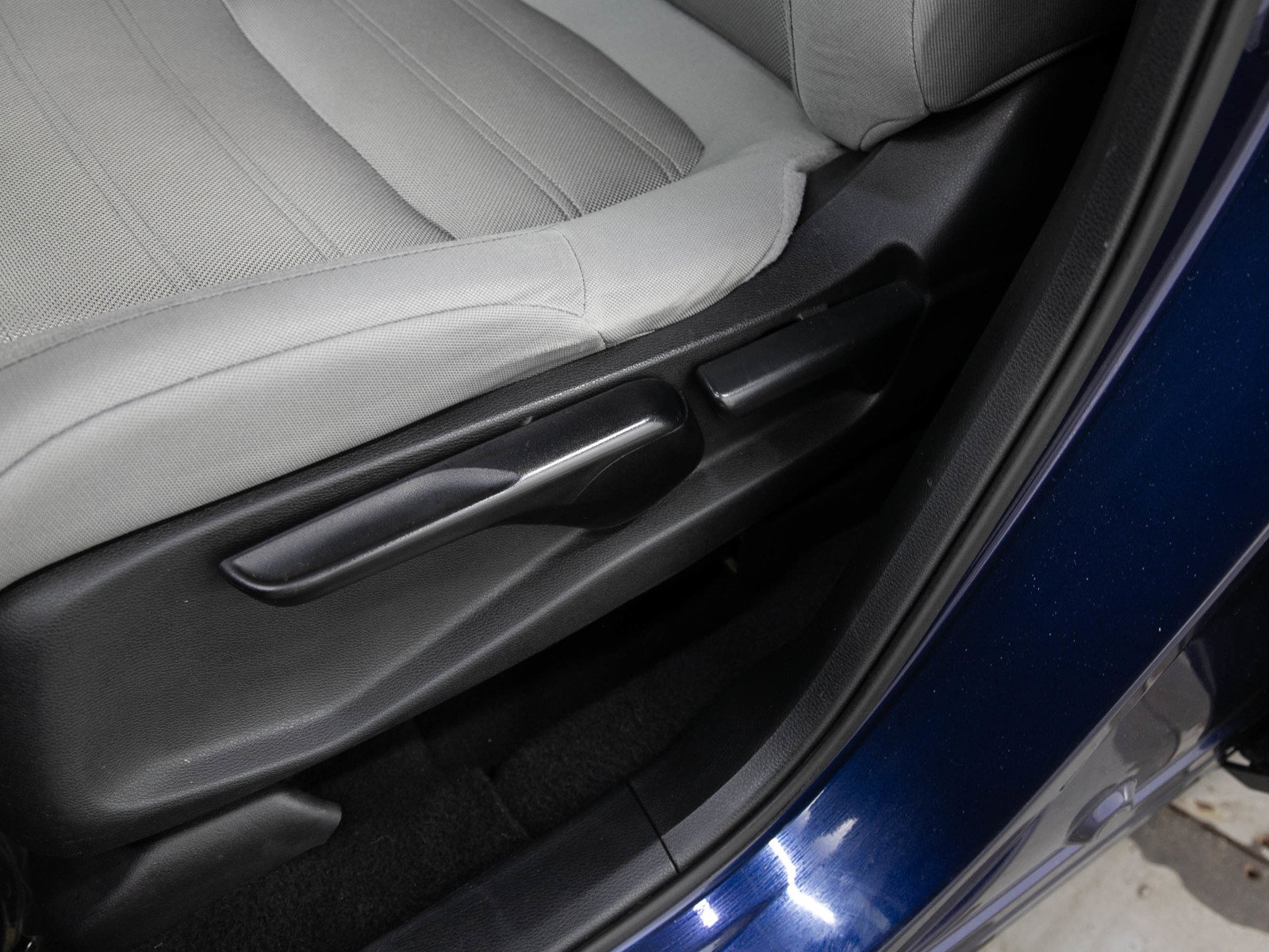 Used 2019 Honda CR-V LX image 20