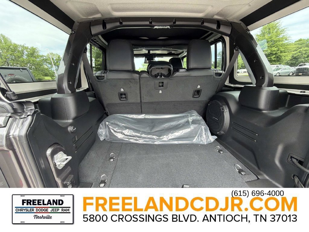 New 2026 Jeep Wrangler Unlimited Rubicon AWD/4WD image 12