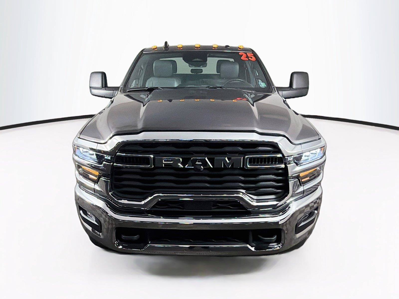Used 2025 RAM 2500 Tradesman w/ Chrome Appearance Group AWD/4WD image 13