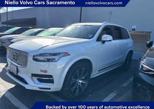 Used 2024 Volvo XC90 T8 Ultimate w/ Protection Package Premier