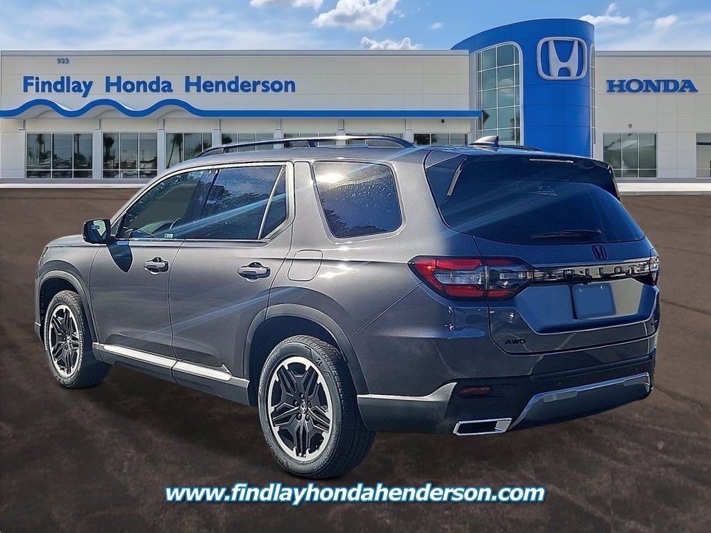 New 2026 Honda Pilot Touring image 2