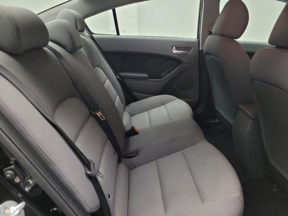 Used 2017 Kia Forte LX FWD image 19