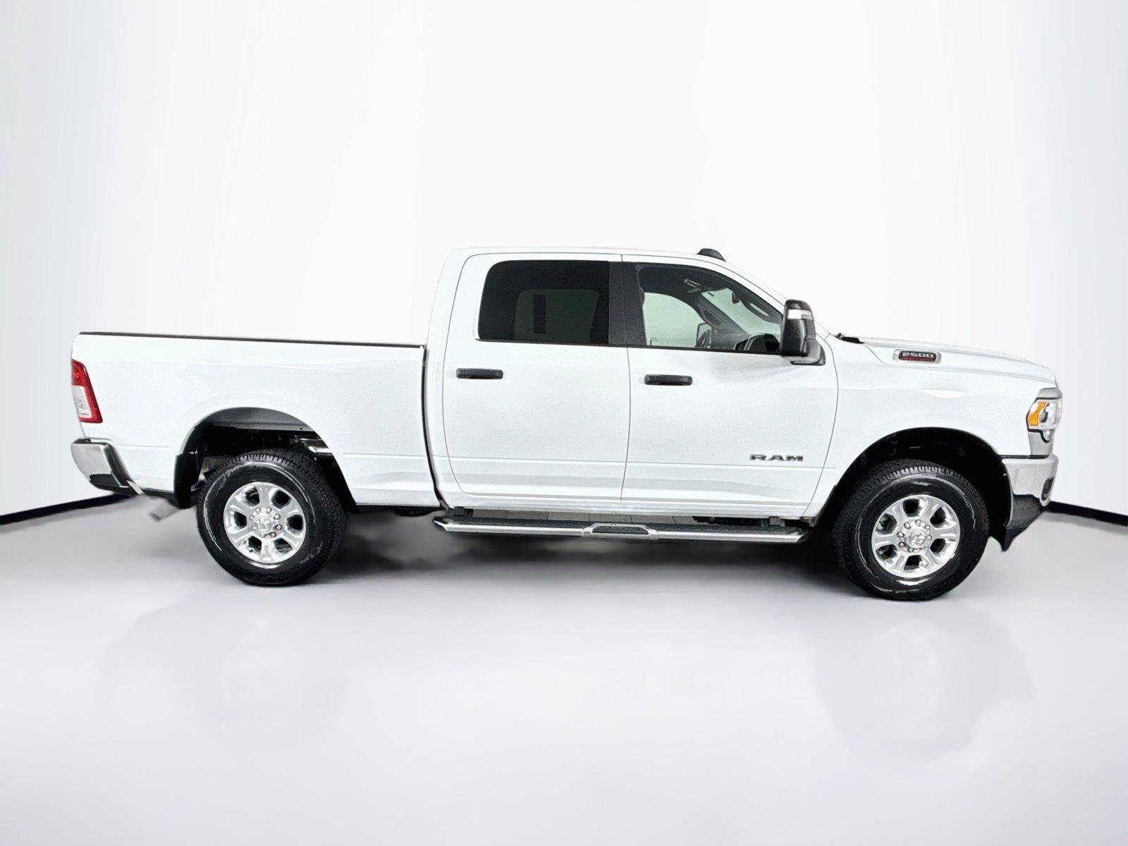 Used 2024 RAM 2500 Big Horn AWD/4WD image 9