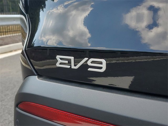 New 2026 Kia EV9 Wind image 7