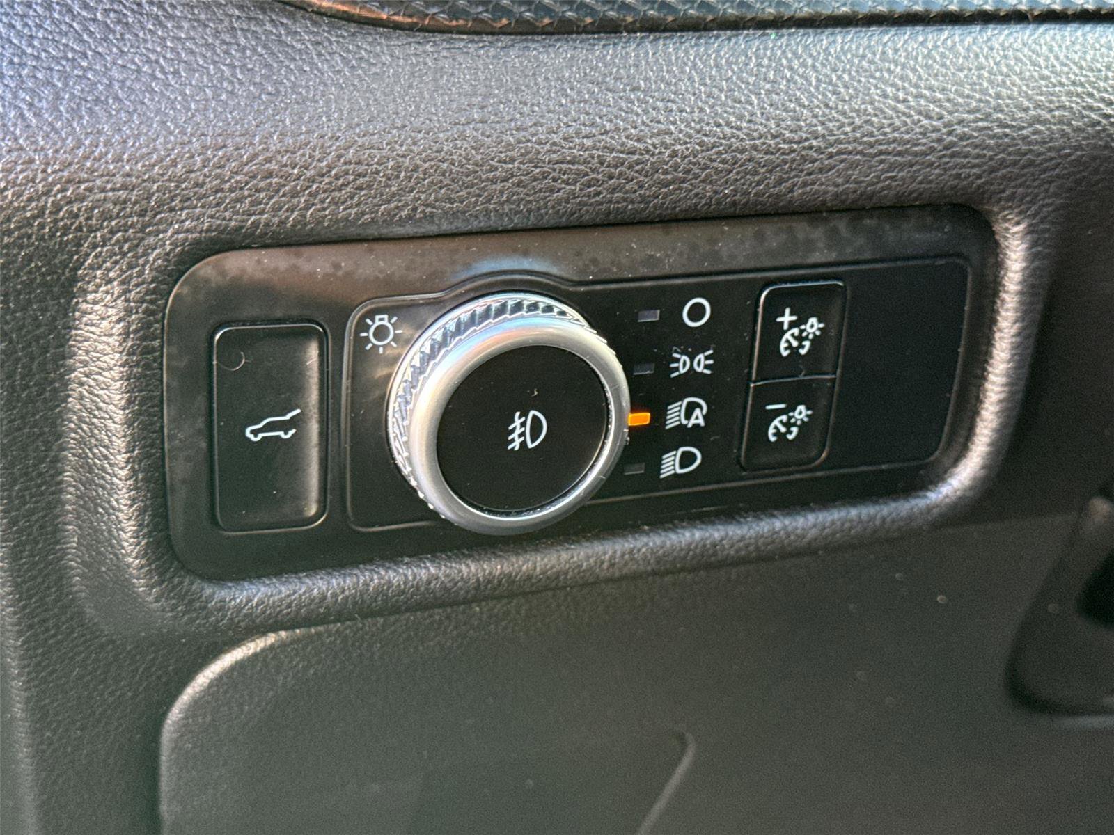 Certified 2023 Ford Explorer ST image 28