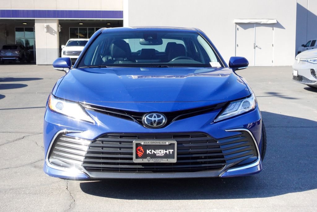 Used 2023 Toyota Camry XLE video 2