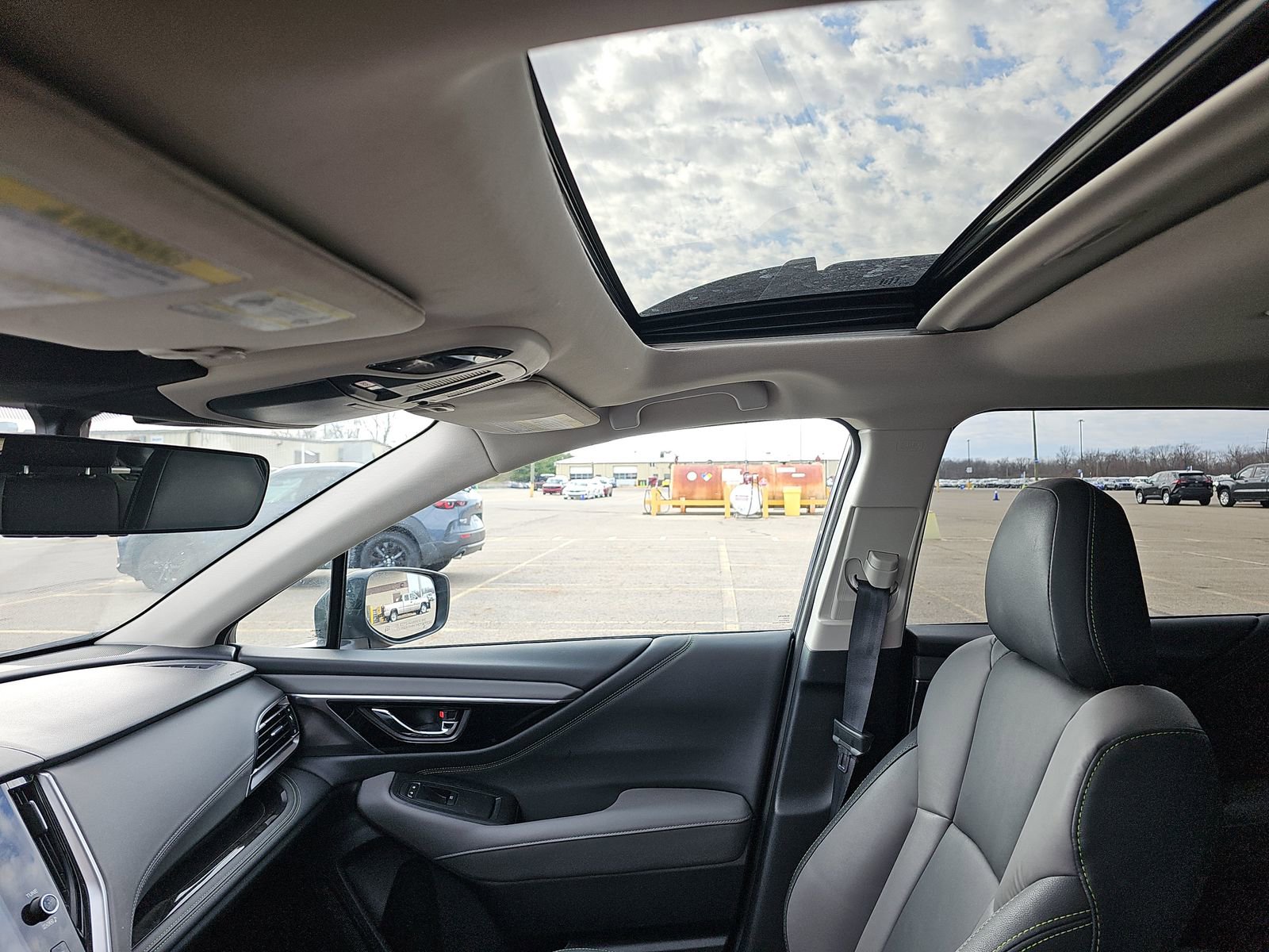 Used 2025 Subaru Outback Onyx Edition image 19